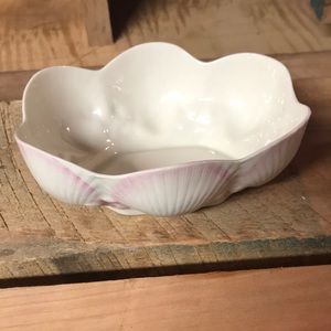 🍀🍀Belleek “shell plateaux” bowl